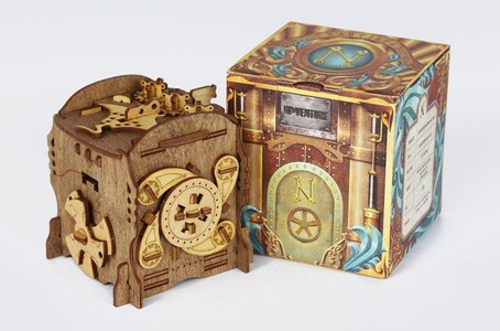 Cluebox - Escape Room in a Box - Captains Nemo Nautilus
