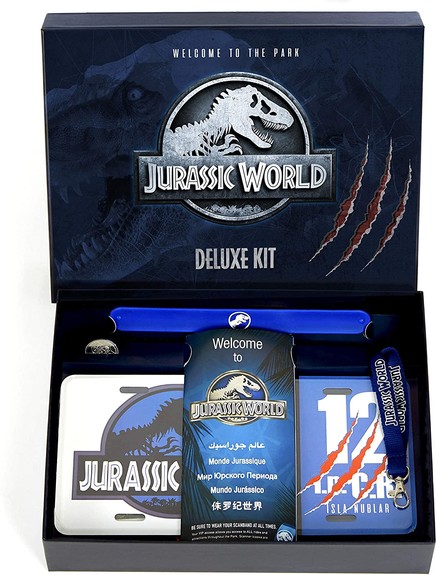 Jurassic World Deluxe Kit - Collectors Box
